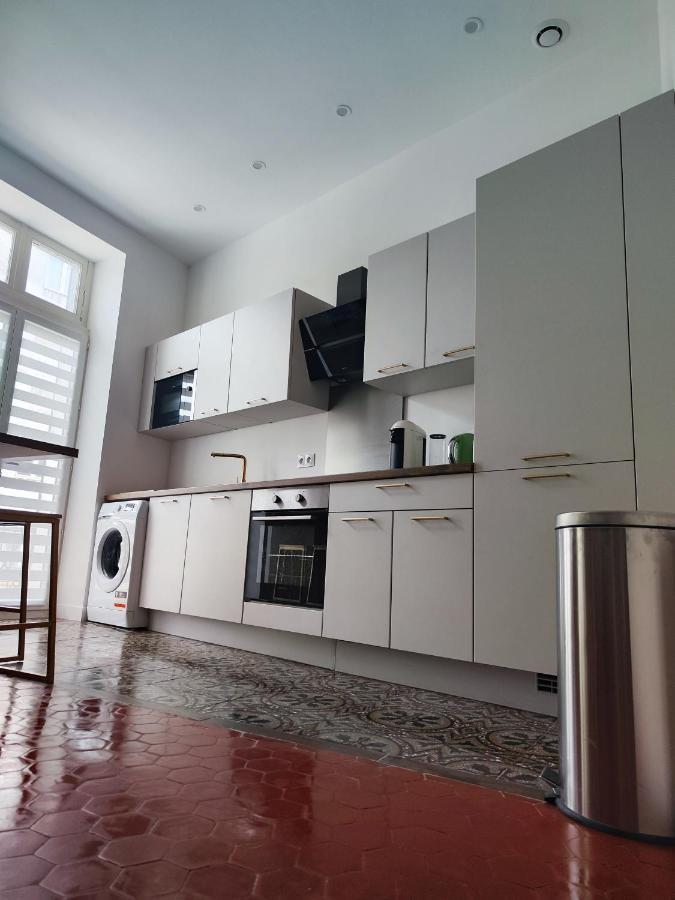 Bright And Modern 3-Bedroom Apartment, 90M2 With Air Condition, In Béziers Zewnętrze zdjęcie